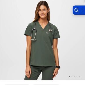 Figs Catarina One-Pocket Scrub Top™